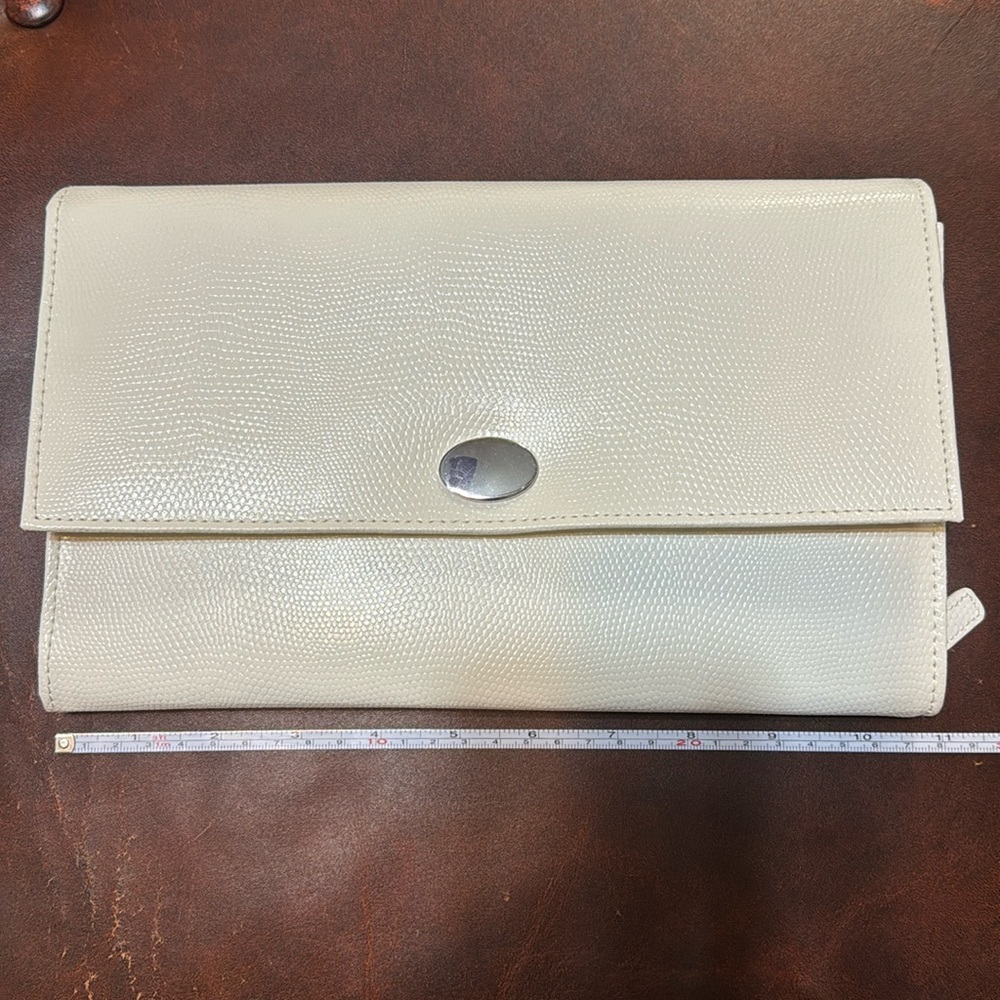 Wolf travel jewelry case made for pottery barn